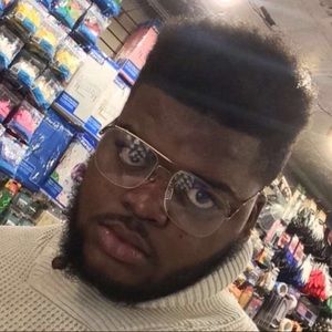 Meet your Posher, Adrian